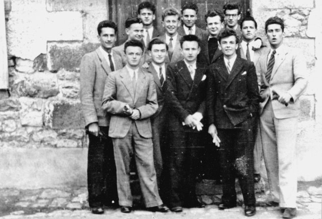 1946-1947. Les garçons internes.